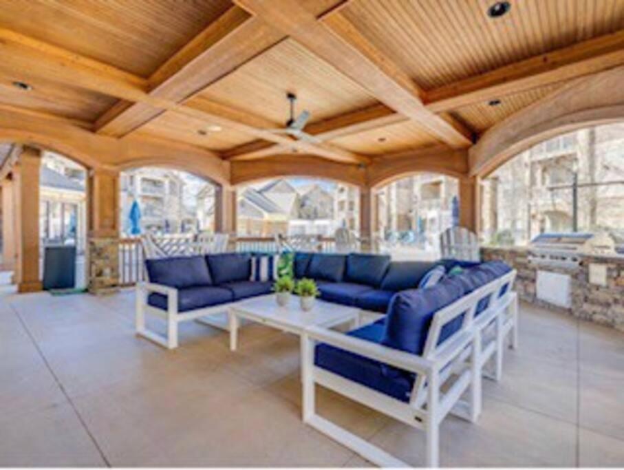 South Charlotte Most Wanted Ngoại thất bức ảnh
