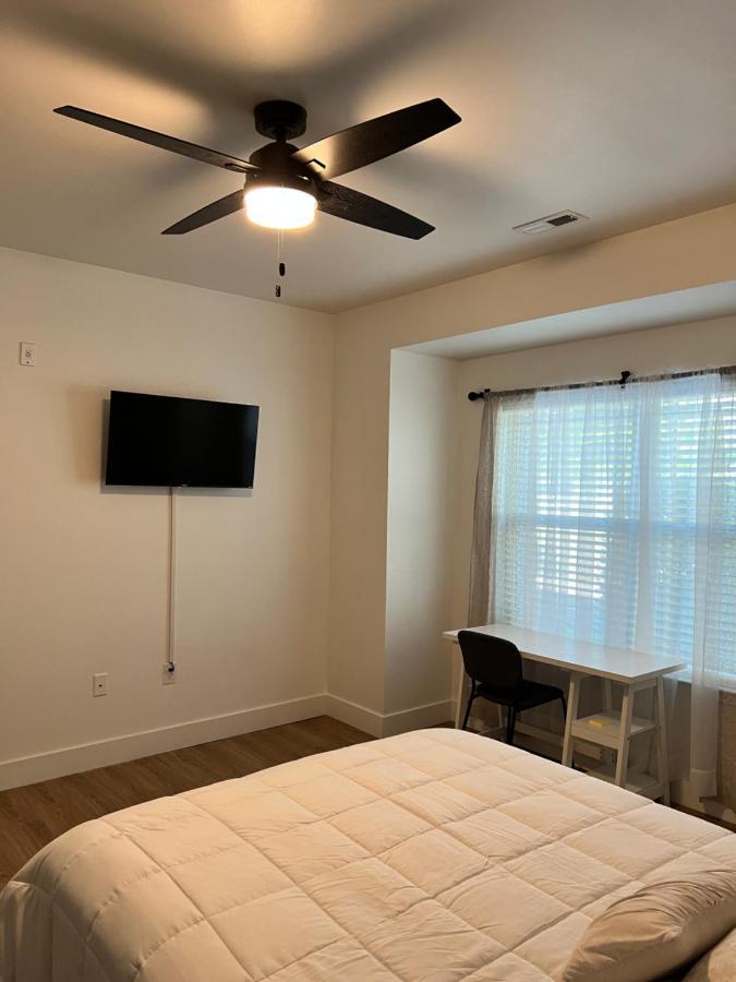 South Charlotte Most Wanted Ngoại thất bức ảnh